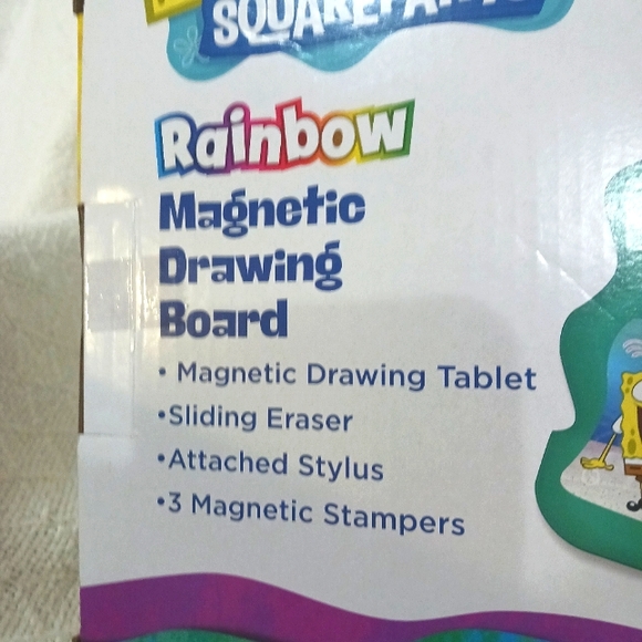 Nickelodeon SpongeBob Square Pants Rainbow Magnetic Drawing Board Age 3+ - Picture 4 of 6